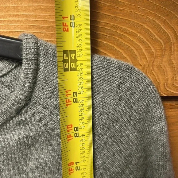 Jeff Womens sweater stars 3 gray 90% wool 10% cashmere warm winter soft sequins - Picture 7 of 8